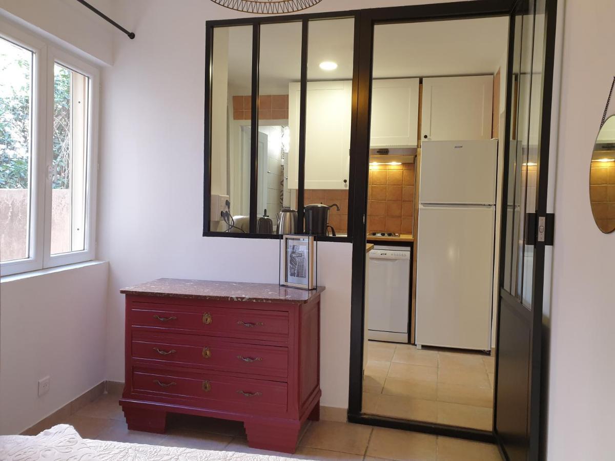 Appartements De L'Eglise กาลวี ภายนอก รูปภาพ