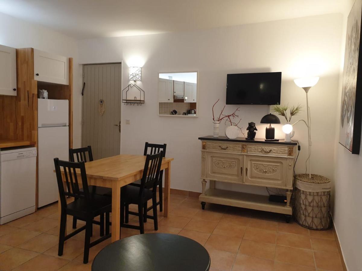 Appartements De L'Eglise กาลวี ภายนอก รูปภาพ